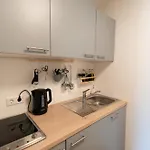 Peter Apartments- Mit Eigenem Eingang I 30qm I Zentrale Lage I Bad I Kueche I Terrasse I Tv *