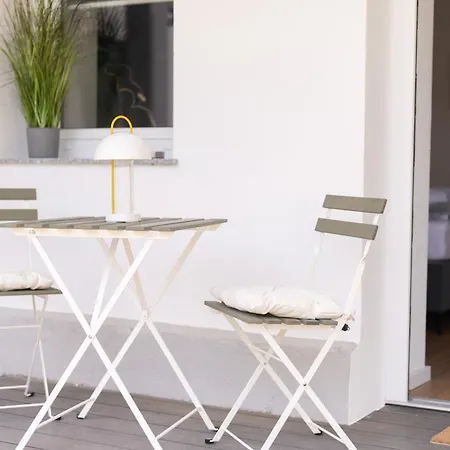 Accommodatie bij particulieren Peter Apartments- Mit Eigenem Eingang I 30qm I Zentrale Lage I Bad I Kueche I Terrasse I Tv
