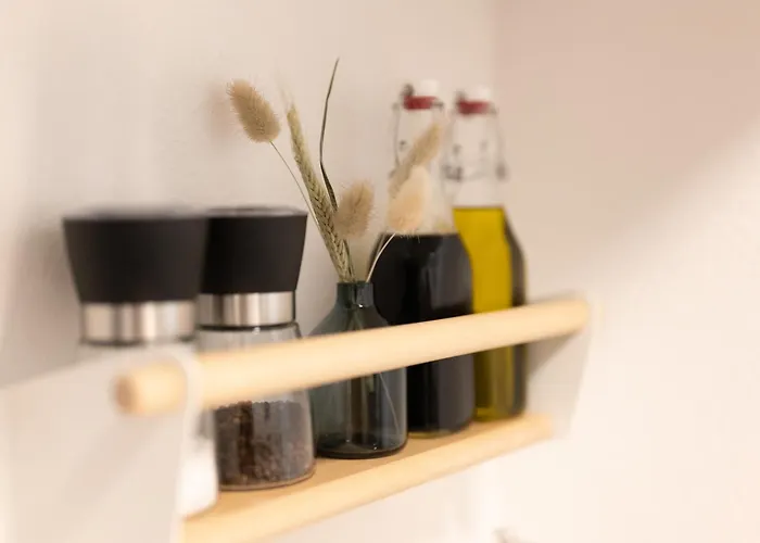 Peter Apartments- Mit Eigenem Eingang I 30qm I Zentrale Lage I Bad I Kueche I Terrasse I Tv 풀다